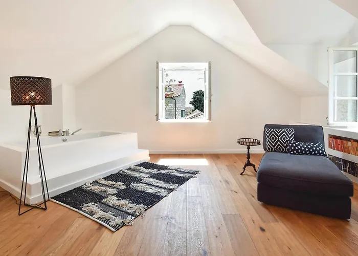 Prázdninový dům Stunning In With Sauna Split