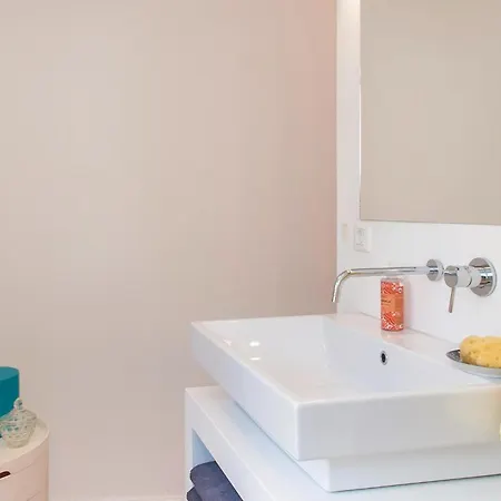 Дом отдыха Stunning Home In Split With Sauna Сплит