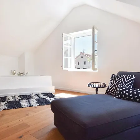 Dom wakacyjny Stunning In With Sauna Split